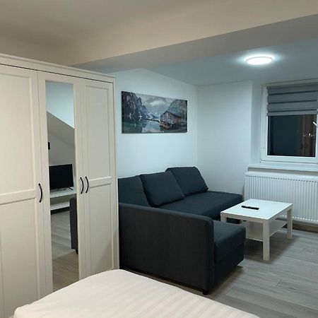 Apartament Хеб Екстериор снимка
