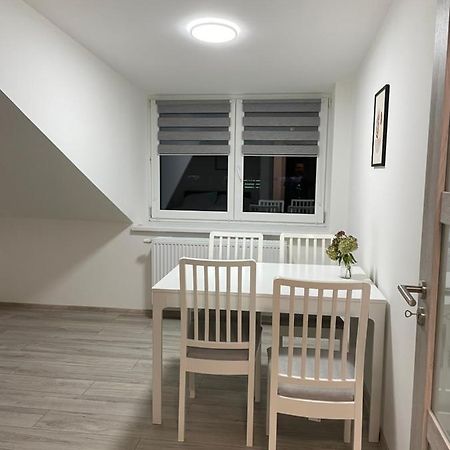 Apartament Хеб Екстериор снимка