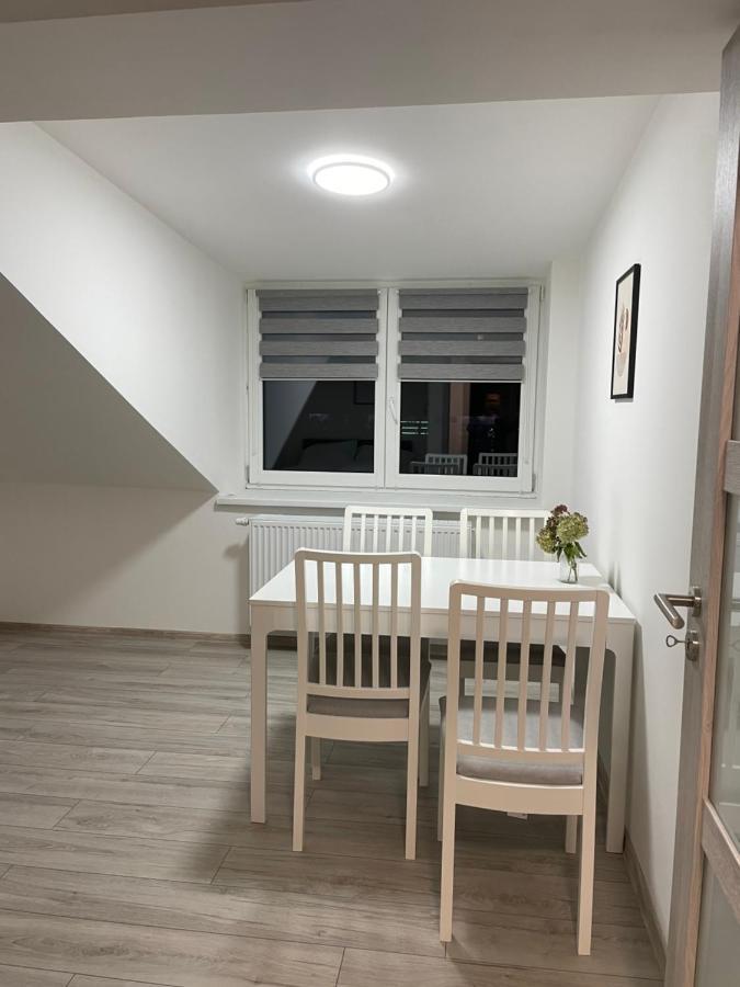 Apartament Хеб Екстериор снимка