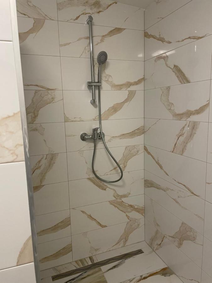 Apartament Хеб Екстериор снимка
