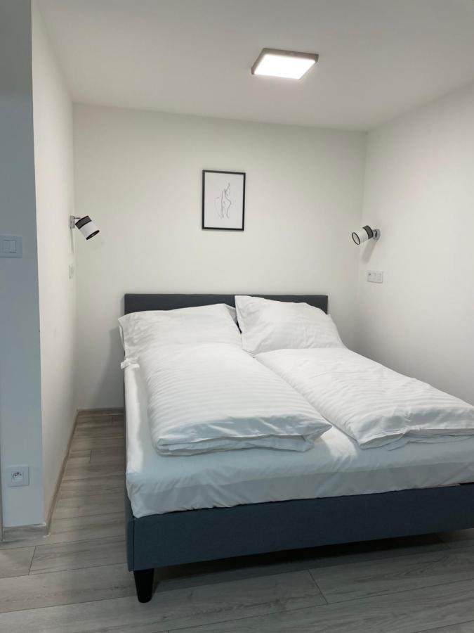 Apartament Хеб Екстериор снимка